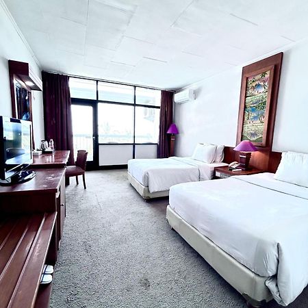 Grand Inna Samudra Beach Cimaja Buitenkant foto