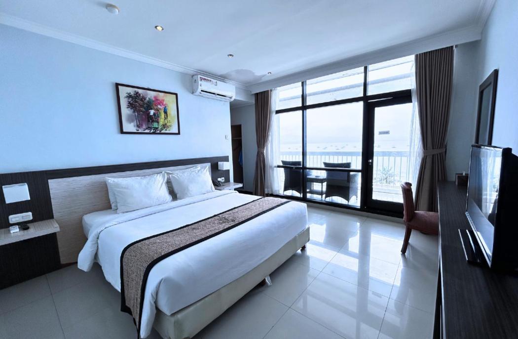 Grand Inna Samudra Beach Cimaja Buitenkant foto